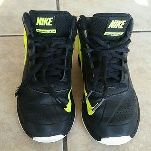 BOY'S 😎🔥NIKE SHOES🔥